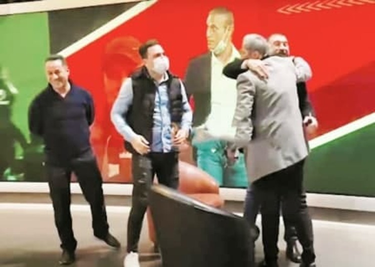 در پشت صحنه ویژه&zwnj;برنامه دربی ۹۴ چه گذشت؟