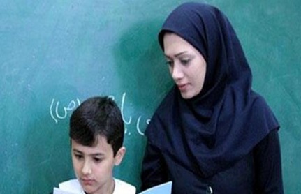 حقوق نجومی برخی مدیران از جیب معلمان حقوق نجومی برخی مدیران از جیب معلمان