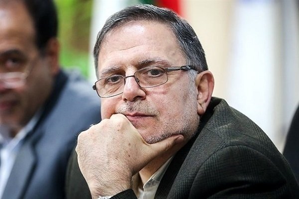 تورم بالا به نفع ثروتمندان است و فقرا را به خاک سیاه می نشاند / اقتصاد ملی در دهه های اخیر رشدی نداشته است