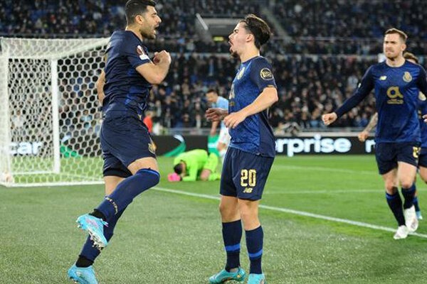 این پرسپولیسی فراتر از یک مهاجم برای آقای سرمربی این پرسپولیسی فراتر از یک مهاجم برای آقای سرمربی