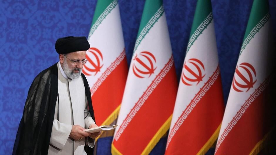 ستادی&zwnj;ها و مجلسی&zwnj;ها در کابینه &zwnj; نیایند