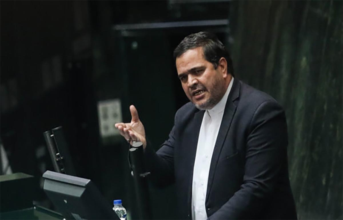 واکنش عنابستانی به سخنان قالیباف درباره سرباز راهور: رئیس مجلس سودای ریاست جمهوری دارد، تحت تاثیر فضای مجازی است واکنش عنابستانی به سخنان قالیباف درباره سرباز راهور: رئیس مجلس سودای ریاست جمهوری دارد، تحت تاثیر فضای مجازی است