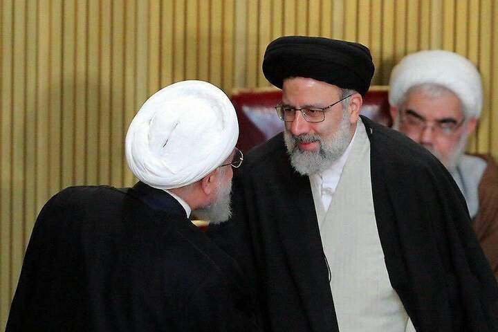 از گرانی بنزین تا گرانی آرد؛ چطور رئیسی اشتباه روحانی را تکرار میکند؟ از گرانی بنزین تا گرانی آرد؛ چطور رئیسی اشتباه روحانی را تکرار میکند؟