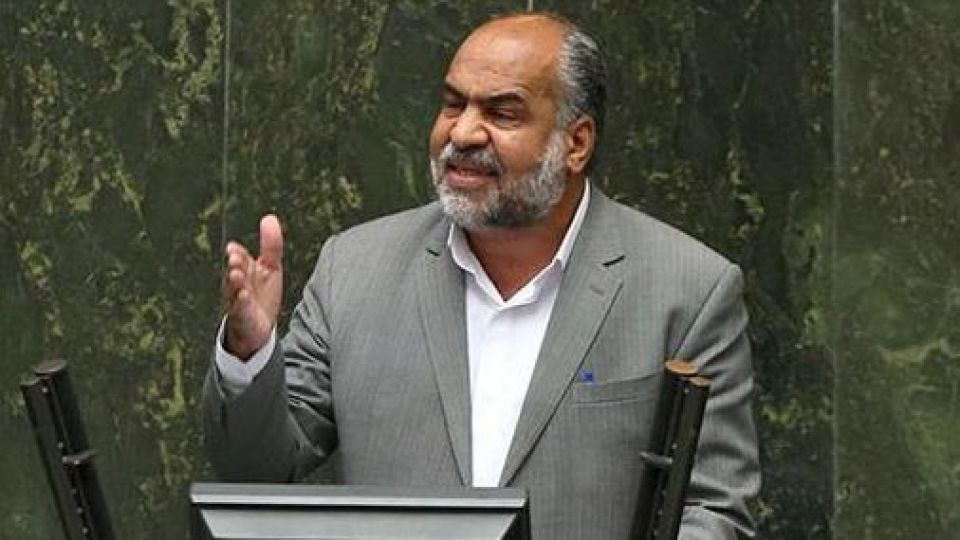 صباغیان، نماینده مجلس: ما بال گرانی&zwnj;ها را باز کردیم و دولت بال یارانه&zwnj;ها را بست / دولت اسب لنگی برای جنگ اقتصادی دارد