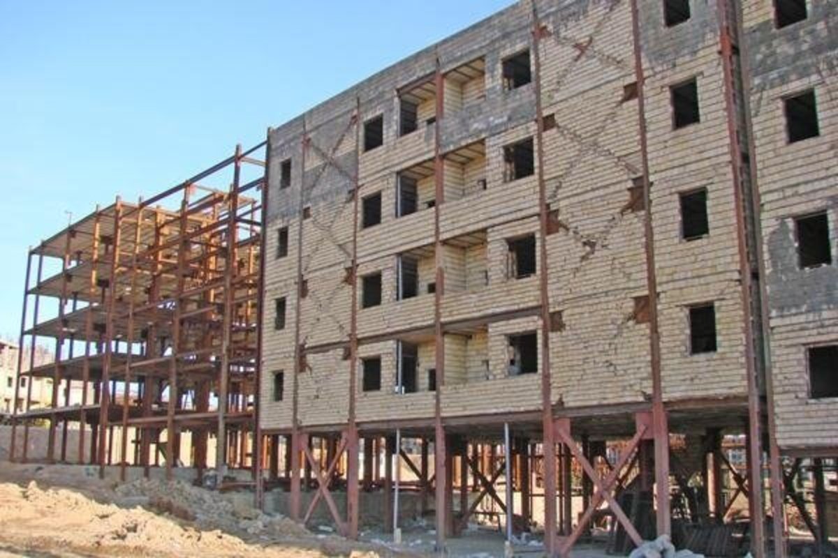 دولت رویش نمیشود بگویید بلوف زده! دولت رویش نمیشود بگویید بلوف زده!