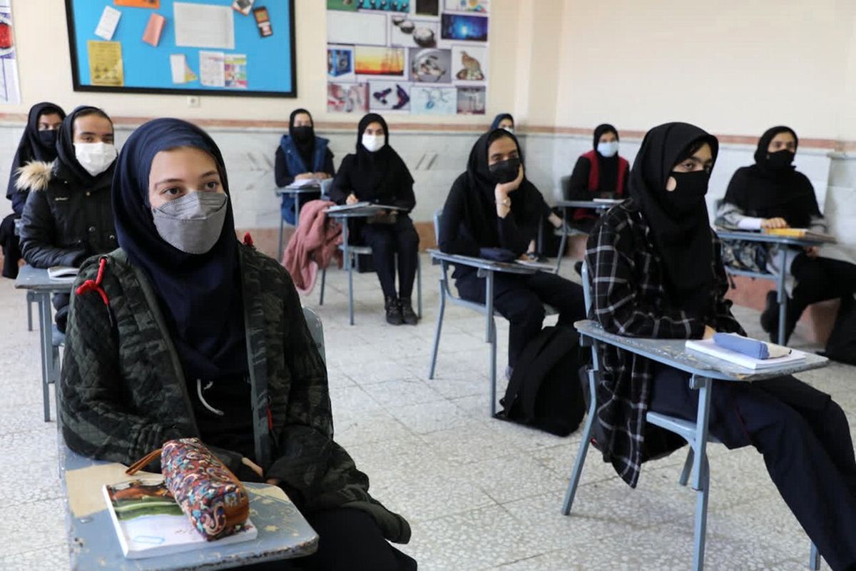 فردا مدارس با 2 ساعت تأخیر باز میشوند فردا مدارس با 2 ساعت تأخیر باز میشوند