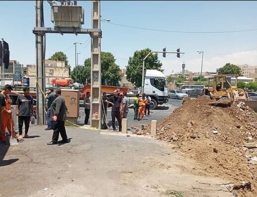 فرونشست زمین در کرج/ ساختمان&zwnj;های اطراف تخلیه شد