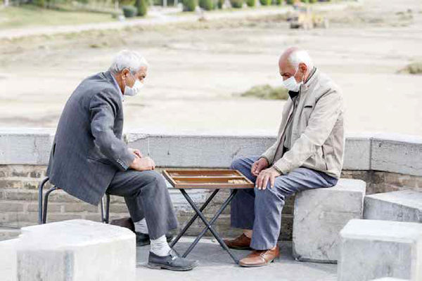 گردن&zwnj;کشی دولت نسبت به عرف و قانون