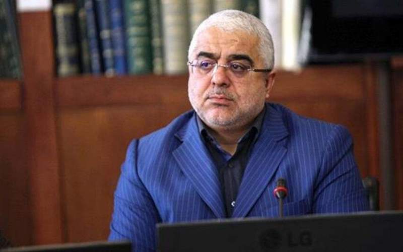 وقتی دم از انقلابی بودن می&zwnj;زنید، نگویید فرزندم مستقل از من است