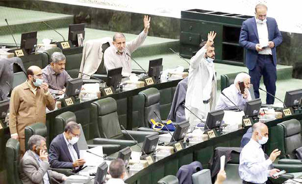 دلالان نیروی انسانی از بازار کار جمع می&zwnj;شوند؟