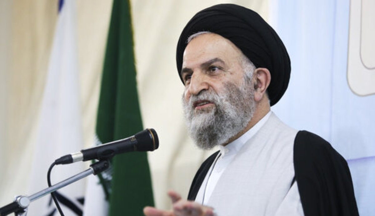 آیت الله غروی: برخی خانم&zwnj;ها حتی شلوار هم نمی&zwnj;پوشند/ روسری&zwnj;ها پایین&zwnj;تر رفته و موها بیرون آمده / حکومت دینی بی&zwnj;بند و باری را تحمل نمی&zwnj;کند