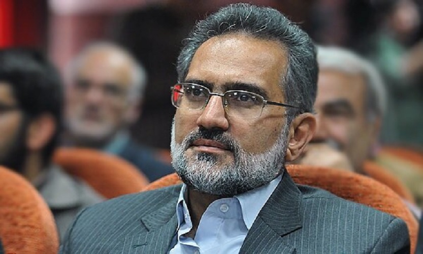 معاون پارلمانی رئیسی: رستم قاسمی کارش را با دولت ادامه خواهد داد / این که بیماری وزیر راه بهانه&zwnj; بوده درست نیست، ایشان واقعا بیمار بودند / دولت از هیچ فرد متخلفی حمایت نخواهد کرد