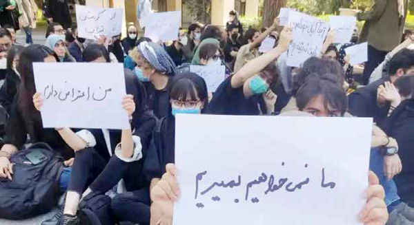 &laquo;عریان&raquo; بدون هیچ ارشادی!