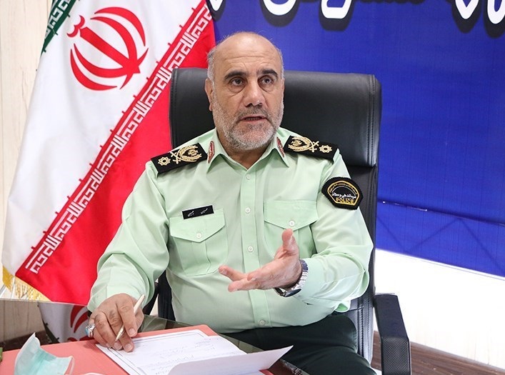 رئیس پلیس تهران: گشت ارشاد به ۹۰ درصد کسانی که ارشاد میشوند فقط تذکر میدهد؛ ۹ درصد داخل ون تذکر میگیرند؛ یک درصد هم به مقر منتقل میشوند رئیس پلیس تهران: گشت ارشاد به ۹۰ درصد کسانی که ارشاد میشوند فقط تذکر میدهد؛ ۹ درصد داخل ون تذکر میگیرند؛ یک درصد هم به مقر منتقل میشوند