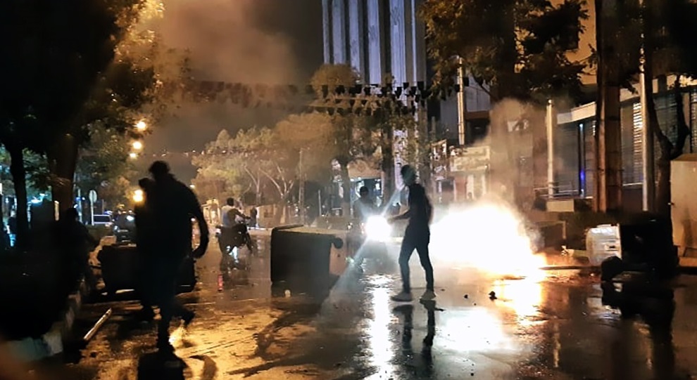 پلیس: در ناآرامی&zwnj;های اخیر ۱۵۵ نفر در سمنان دستگیر شدند / ۲۶ نفر از این تعداد خانم بودند