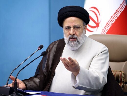 واکنش تلویحی رئیسی به سخنان قالیباف: زیرساخت‌های لازم برای اجرای توزیع کالابرگ الکترونیک در زمان تصویب فراهم نبود / به گونه‌ای برنامه‌ریزی شد که در مرحله اجرای سراسری برای مردم مشکلی ایجاد نشود
