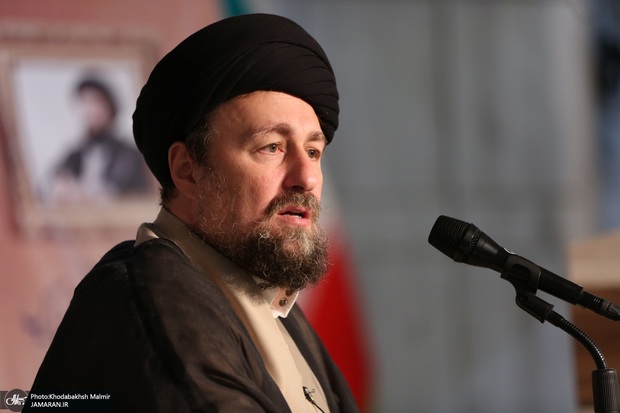 سید حسن خمینی: امنیت پادگانی صحیح نیست؛ امنیت شهروندان صحیح است/ بسترهای ناامنی را باید در جامعه از بین برد/ دلیل عمده بالا رفتن سرقت، ناهنجاری، مشکلات اقتصادی است سید حسن خمینی: امنیت پادگانی صحیح نیست؛ امنیت شهروندان صحیح است/ بسترهای ناامنی را باید در جامعه از بین برد/ دلیل عمده بالا رفتن سرقت، ناهنجاری، مشکلات اقتصادی است
