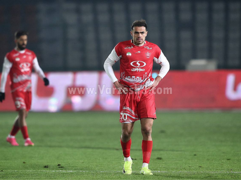تصمیم جالب سرمربی پرسپولیس در مورد اورونوف تصمیم جالب سرمربی پرسپولیس در مورد اورونوف