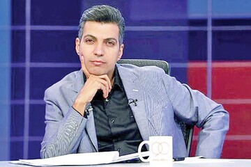 عادل فردوسی‌ پور قهرمانی پرسپولیس را زیر سوال برد؛ حق استقلال تضییع شد!