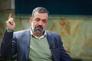 منصور ارضی کنار سعید جلیلی رفت /محمود کریمی پشت قالیباف ایستاد /جلیلی هندوانه دربسته است! /اختلاف مداح ها بر سر کاندیداها علنی شد منصور ارضی کنار سعید جلیلی رفت /محمود کریمی پشت قالیباف ایستاد /جلیلی هندوانه دربسته است! /اختلاف مداح ها بر سر کاندیداها علنی شد