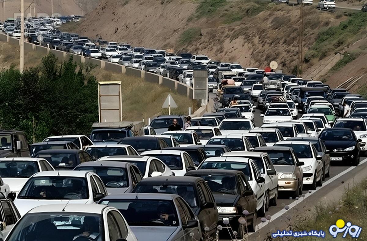 کمبود بنزين و ترافیک در شهرهاي شمالي کمبود بنزين و ترافیک در شهرهاي شمالي