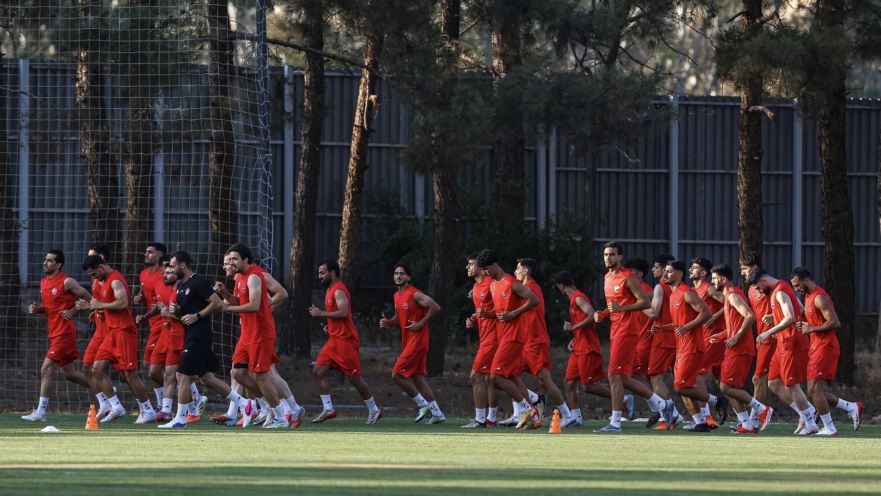 شماره پیراهن جدید بازیکنان پرسپولیس/ ۷ سرخپوشان به عمری رسید