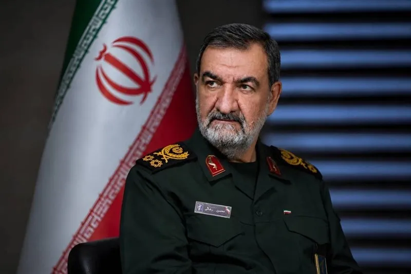 محسن رضایی: حتما تجارب را در نبرد آینده به کار خواهیم گرفت/ ترامپ، اشتیاقی را درست کرده که خیلیها دنبال بمب هستهای هستند محسن رضایی: حتما تجارب را در نبرد آینده به کار خواهیم گرفت/ ترامپ، اشتیاقی را درست کرده که خیلیها دنبال بمب هستهای هستند