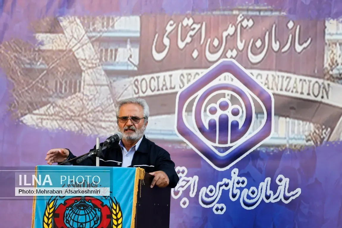 با بیمه تکمیلی مخالفیم/ برای مسکن بازنشستگان کاری نکردند/ دست‌اندازی به منابع صندوق تامین اجتماعی، «خط قرمز» جامعه کارگری است