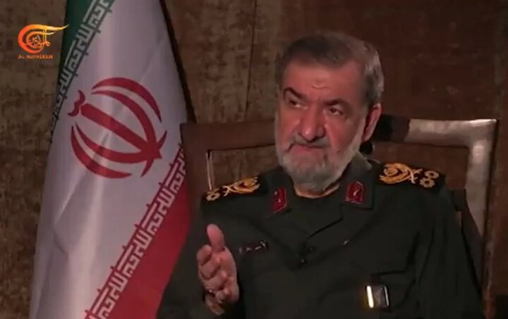 پیام محسن رضایی به مردم در آستانه تشییع رهبر شهید انقلاب پیام محسن رضایی به مردم در آستانه تشییع رهبر شهید انقلاب