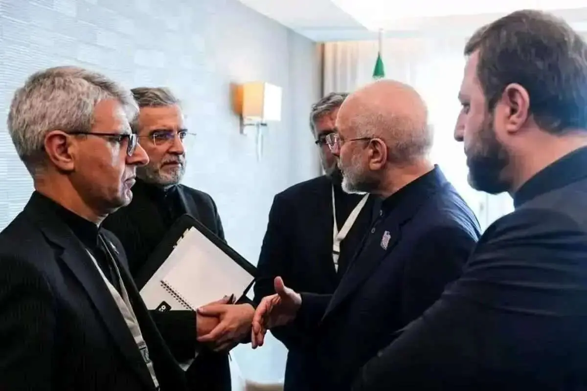 معاون وزیر خارجه: مذاکرات آتی با حضور قالیباف، عراقچی، ونس و نخست وزیران پاکستان و قطر انجام خواهد شد معاون وزیر خارجه: مذاکرات آتی با حضور قالیباف، عراقچی، ونس و نخست وزیران پاکستان و قطر انجام خواهد شد