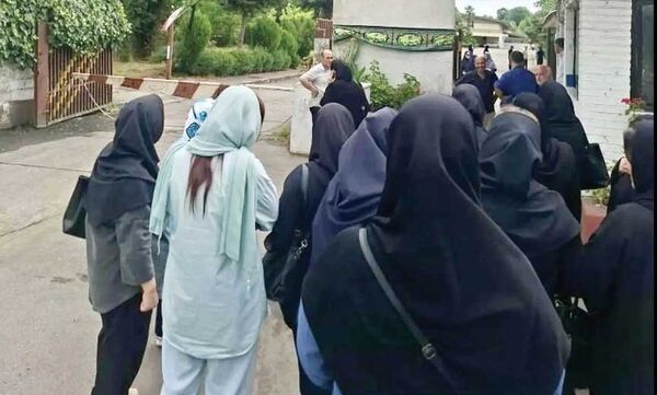 تجمع کارگران ایران برک در اعتراض به عدم پرداخت چند ماه حقوق!