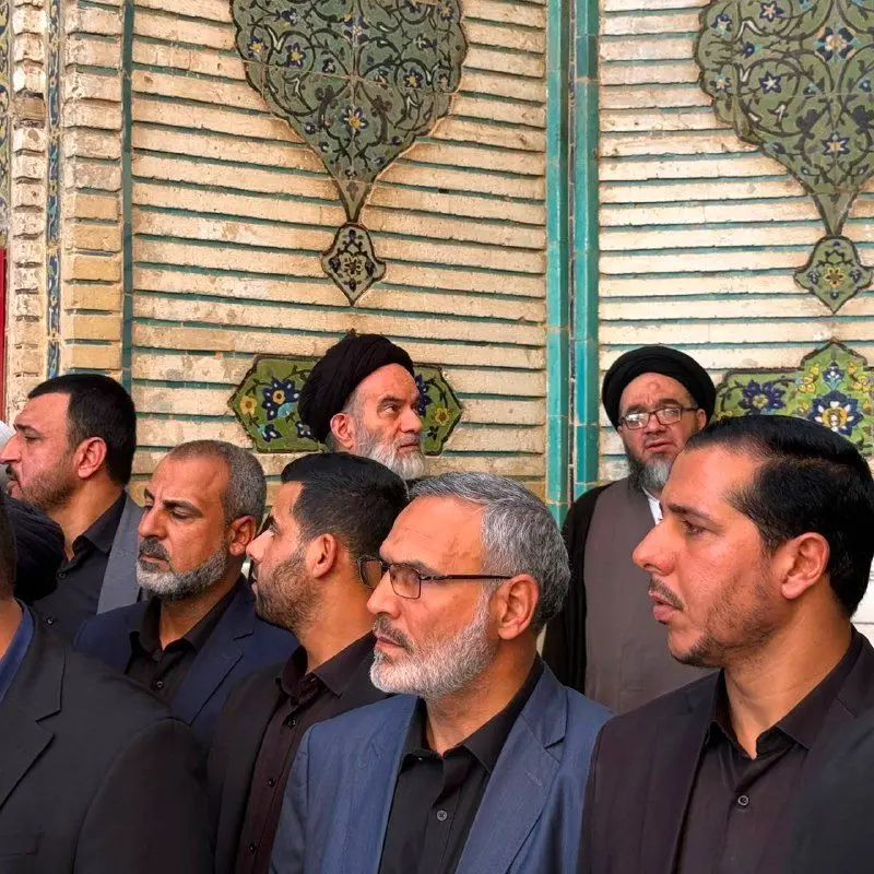 فرزندان آیت‌الله سیستانی در مراسم تشییع رهبر انقلاب در نجف