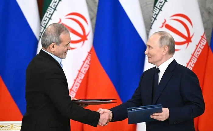 پوتین خطاب به پزشکیان: تلاش میکنیم تا در این شرایط دشوار، کالاهای ضروری را در اختیار ایران قرار دهیم پوتین خطاب به پزشکیان: تلاش میکنیم تا در این شرایط دشوار، کالاهای ضروری را در اختیار ایران قرار دهیم
