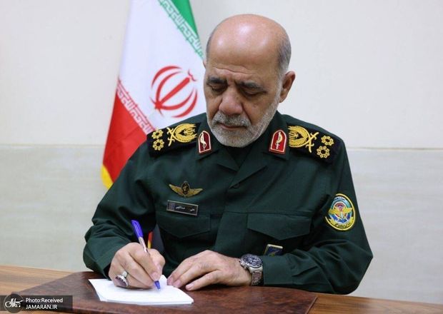 سرلشکر عبداللهی: کشورهای همسایه مراقب باشید در آتش جنگ آمریکا نسوزید سرلشکر عبداللهی: کشورهای همسایه مراقب باشید در آتش جنگ آمریکا نسوزید