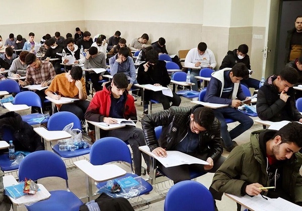 رتبههای برتر کنکور حقوق ماهانه دریافت میکنند رتبههای برتر کنکور حقوق ماهانه دریافت میکنند