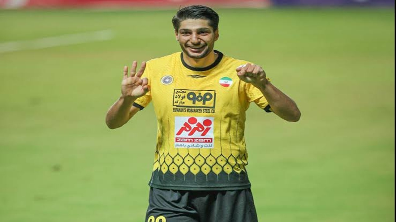 مذاکرات باشگاه پرسپولیس برای جذب محمد مهدی محبی مذاکرات باشگاه پرسپولیس برای جذب محمد مهدی محبی
