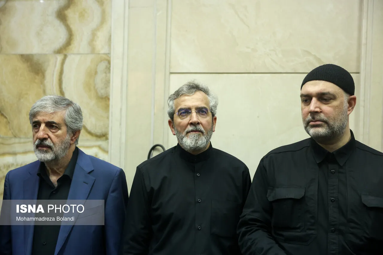 مهدی هاشمی در مراسم بزرگداشت دختر حدادعادل/ فرید حداد عادل و داماد حداد در کنار باقری کنی/ الهام و جنتی هم بودند+ تصاویر